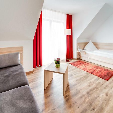 Hotel Waldparkstube Bad Schonborn Ngoại thất bức ảnh