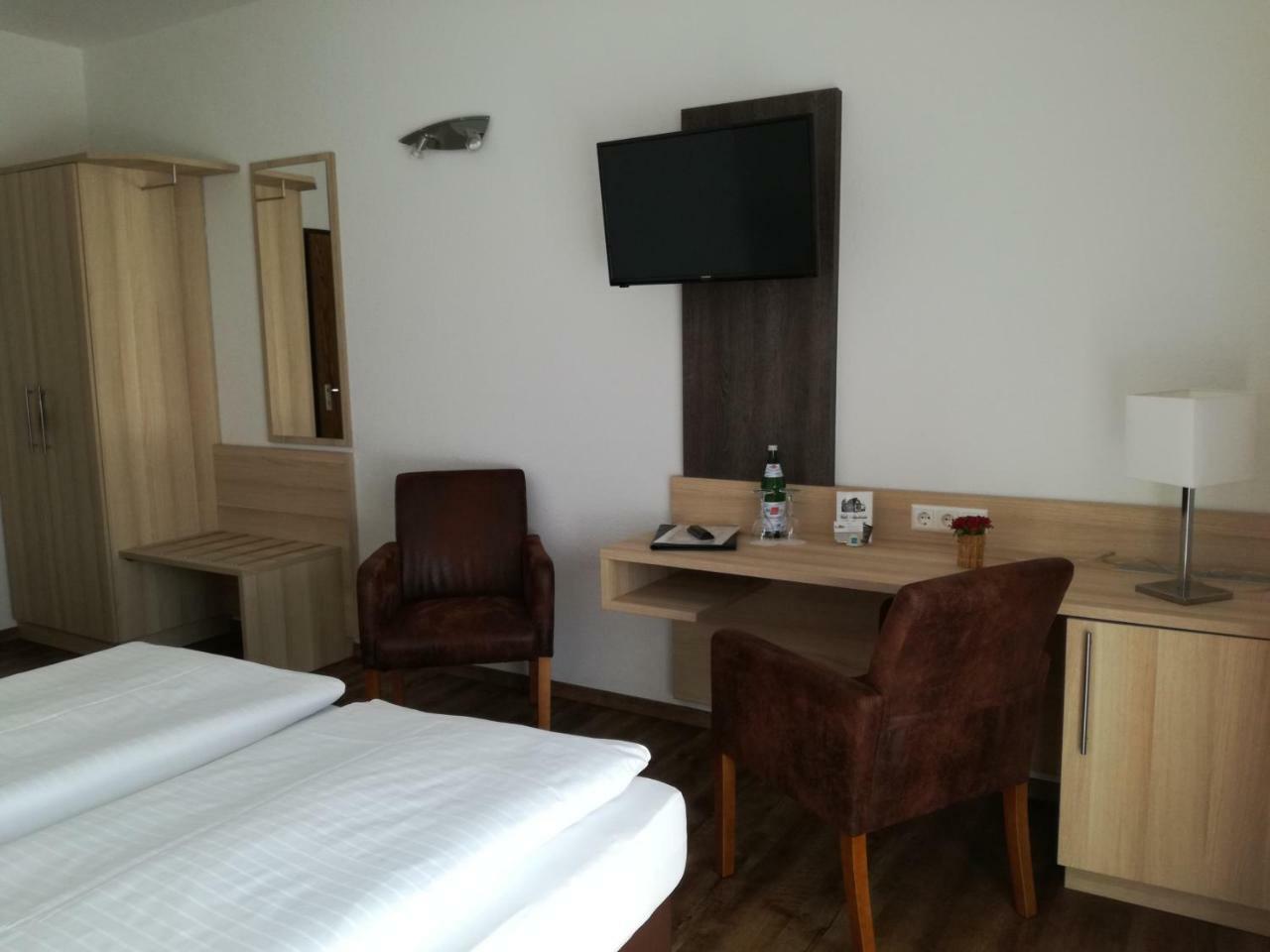 Hotel Waldparkstube Bad Schonborn Phòng bức ảnh