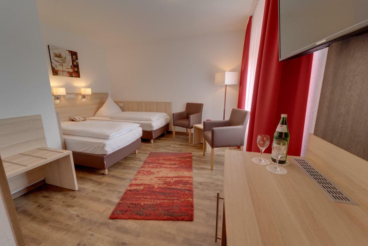Hotel Waldparkstube Bad Schonborn Ngoại thất bức ảnh