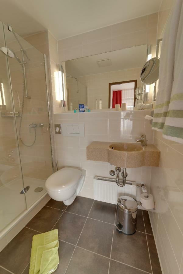 Hotel Waldparkstube Bad Schonborn Ngoại thất bức ảnh